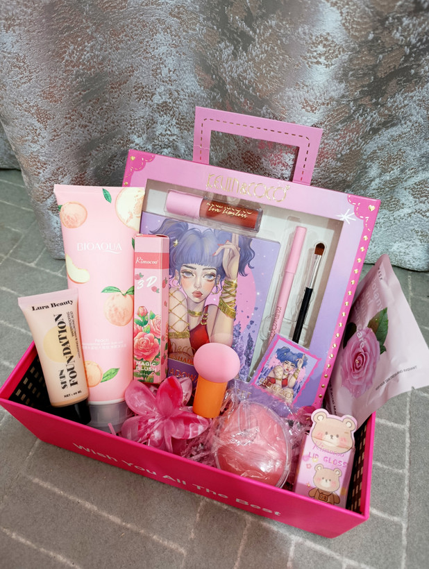 باکس کادویی لوازم آرایشی صورتی | باکس هدیه / باکس کادویی / پک هدیه لوازم آرایشی / کادو ولنتاین/ کادو تولد / هدیه سالگرد ازدواج
